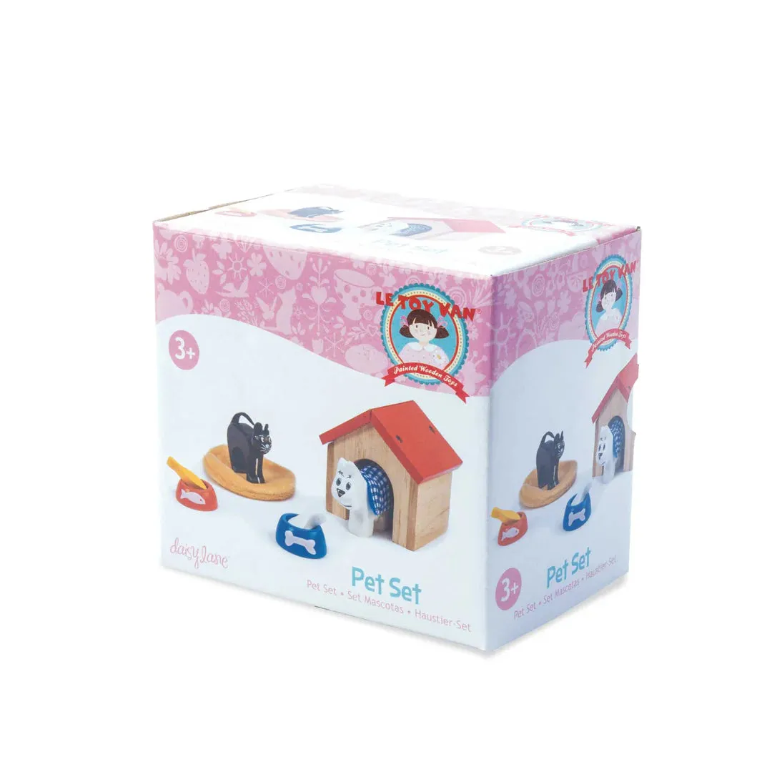 Le Toy Van Wooden Doll House Pet Set