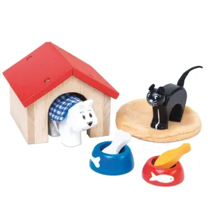 Le Toy Van Wooden Doll House Pet Set